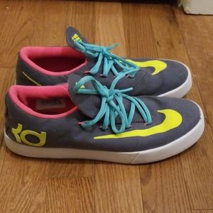 Nike Casual Sneakers